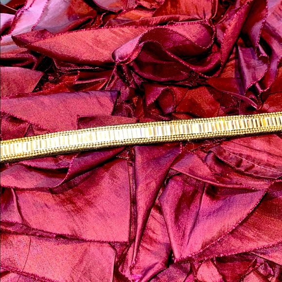 Paparazzi Emerald Cut Rhinestone Velvet Chocker - Picture 2 of 3